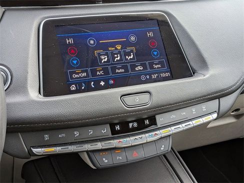 Certified 2023 Cadillac XT4 Luxury w/ Cold Weather Package image 14