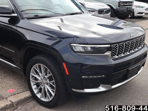 Used 2023 Jeep Grand Cherokee L Summit image 2