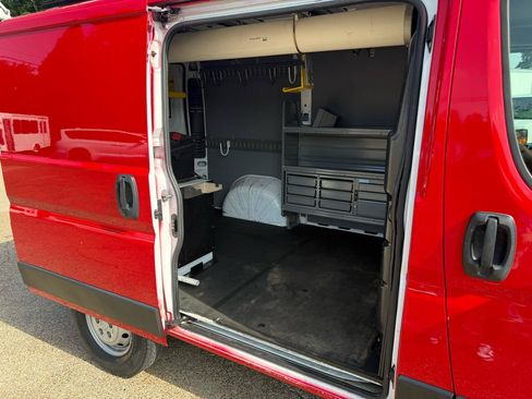 Used 2021 RAM ProMaster 1500 w/ Convenience Group FWD image 8