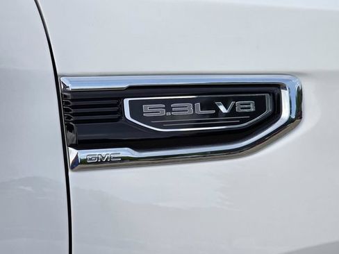 Used 2025 GMC Sierra 1500 SLT AWD/4WD image 8