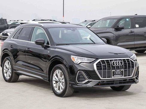 Used 2025 Audi Q3 2.0T Premium Plus w/ Premium Plus Package image 3