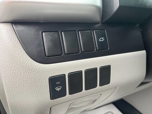 Used 2014 Toyota Highlander Plus image 22