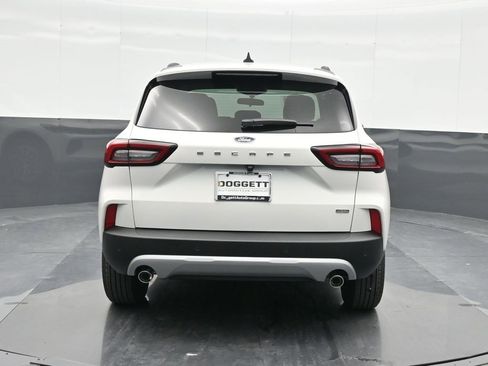 New 2025 Ford Escape SE image 17
