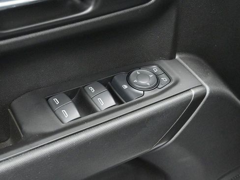 Used 2022 Chevrolet Silverado 1500 Custom w/ Safety Confidence Package RWD image 11