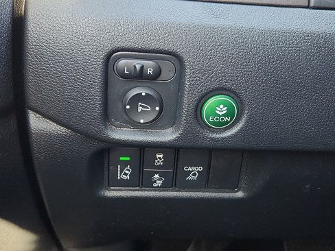 Used 2023 Honda Ridgeline Sport image 16