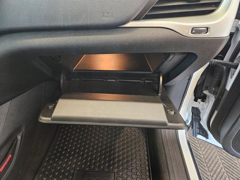 Used 2018 Jeep Cherokee Trailhawk w/ Quick Order Package 27L image 31