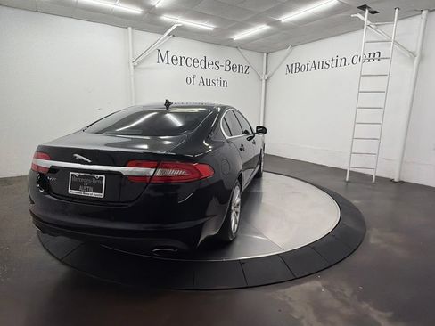 Used 2013 Jaguar XF RWD image 7
