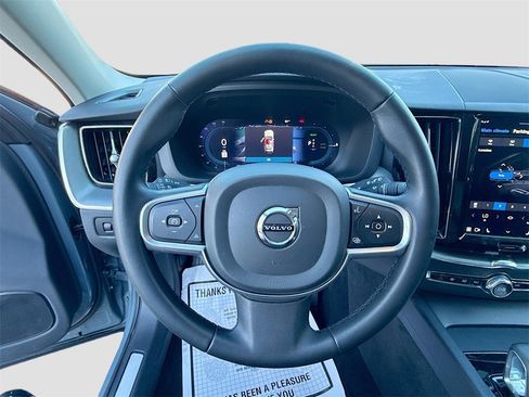 Used 2022 Volvo XC60 T8 Inscription Expression image 12