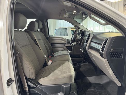 Used 2017 Ford F250 XLT AWD/4WD image 20