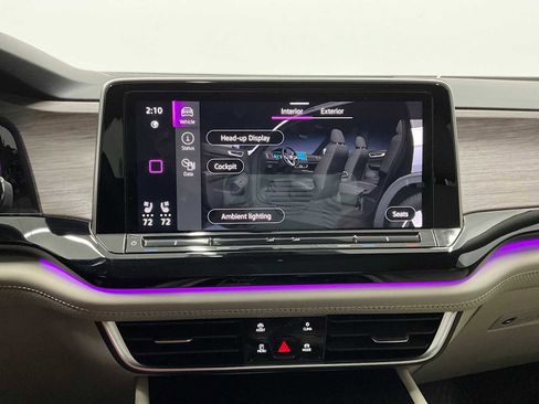 Used 2024 Volkswagen Atlas SEL Premium R-Line image 15