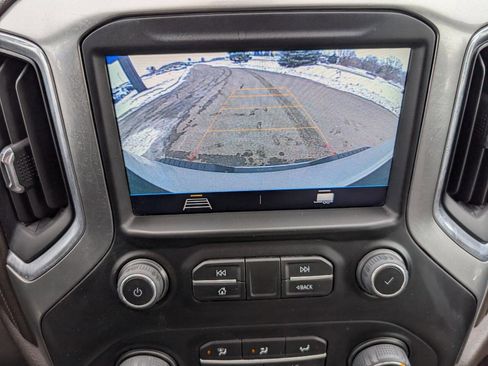 Used 2023 Chevrolet Silverado 2500 LT AWD/4WD image 16