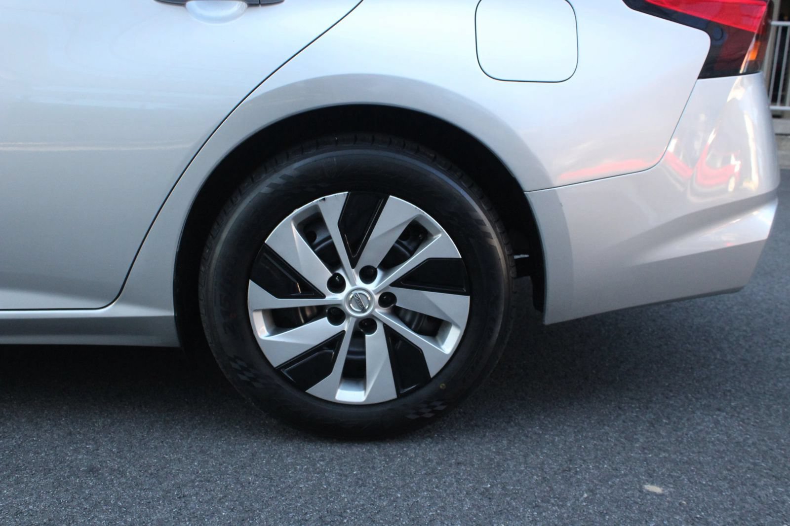 Used 2020 Nissan Altima 2.5 S FWD image 10