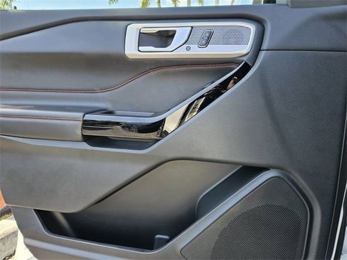 Used 2022 Ford Explorer ST-Line w/ Class IV Trailer Tow Package image 27