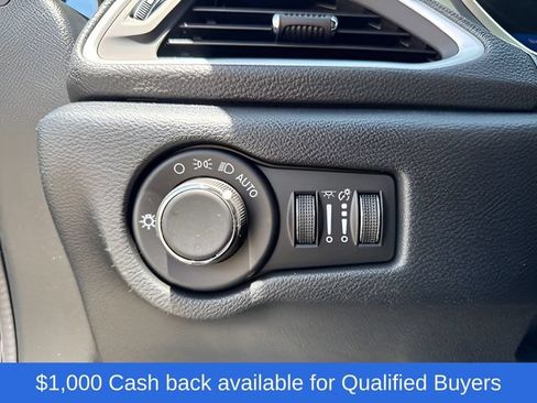 New 2027 Chrysler Pacifica Select FWD image 29
