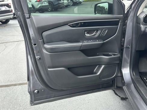 Certified 2024 Honda Pilot EX-L image 5