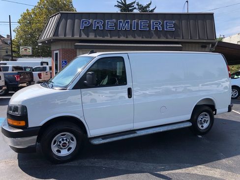 Used 2025 GMC Savana 2500 w/ Driver Convenience Package RWD image 2