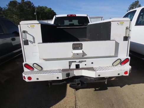 Used 2017 RAM 2500 Tradesman image 4