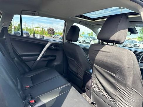 Used 2018 Toyota RAV4 XLE AWD/4WD image 26