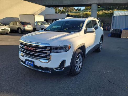 Used 2023 GMC Acadia SLT image 4