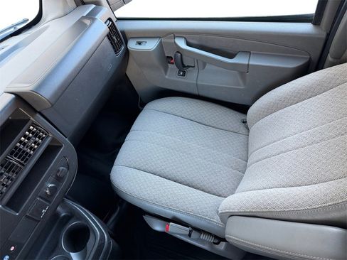 Used 2019 Chevrolet Express 3500 LS image 16