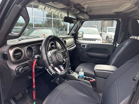 Used 2020 Jeep Gladiator Sport w/ Quick Order Package 24S AWD/4WD image 5