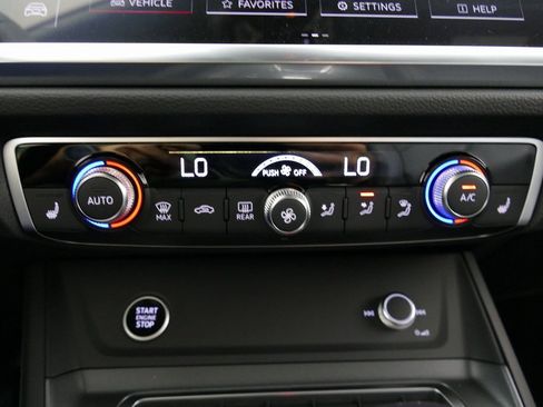 New 2025 Audi Q3 2.0T Premium image 16