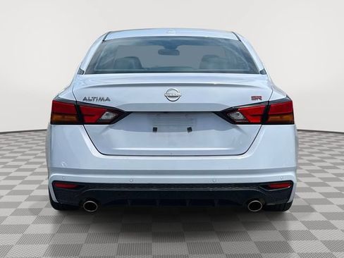 Used 2024 Nissan Altima 2.5 SR FWD image 6