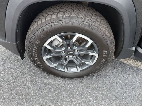 Certified 2025 Chevrolet Equinox ACTIV w/ Convenience Package III FWD image 38