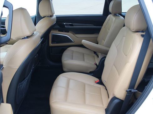 Used 2022 Kia Telluride SX AWD/4WD image 7