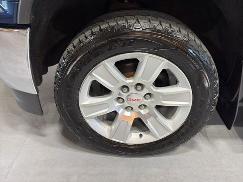 Used 2016 GMC Sierra 1500 SLT w/ SLT Premium Package AWD/4WD image 9