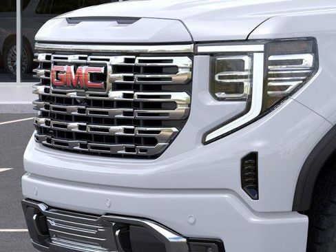 New 2026 GMC Sierra 1500 Denali w/ Technology Package AWD/4WD image 13