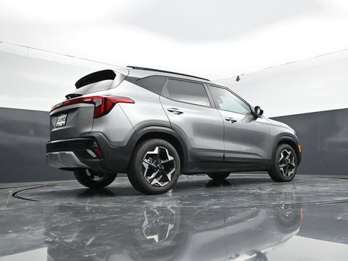 Used 2025 Kia Seltos S FWD image 52