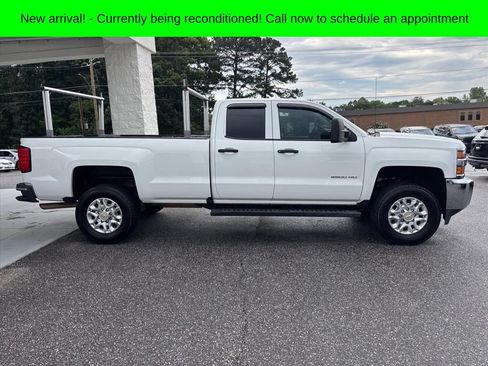 Used 2019 Chevrolet Silverado 2500 W/T AWD/4WD image 20