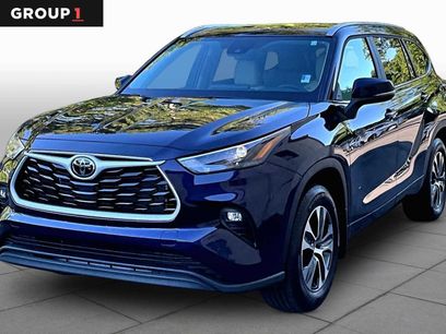 Used 2025 Toyota Highlander XLE