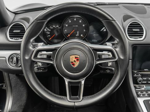 Used 2017 Porsche 718 Boxster RWD image 15
