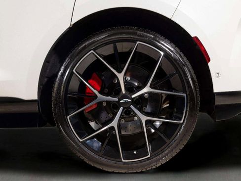 Used 2025 Aston Martin DBX 707 image 12