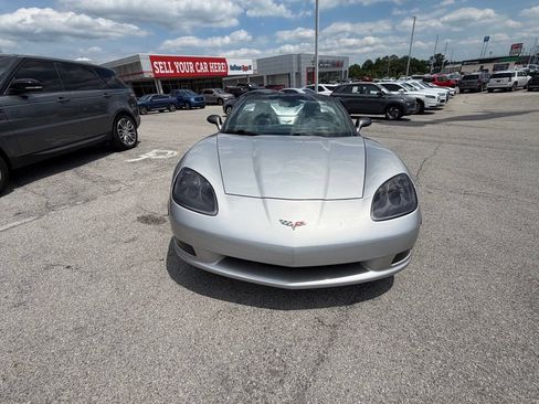 Used 2005 Chevrolet Corvette Convertible w/ Preferred Equipment Group RWD image 8