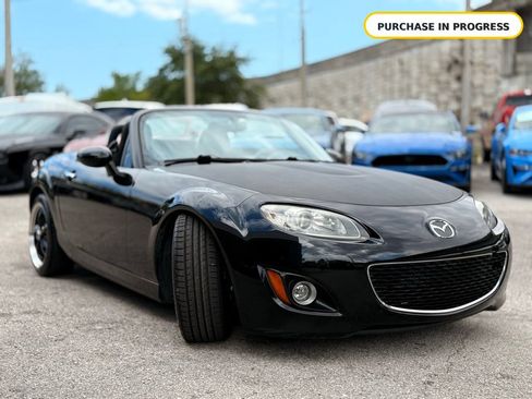 Used 2011 MAZDA MX-5 Miata Grand Touring w/ Premium Pkg RWD image 9