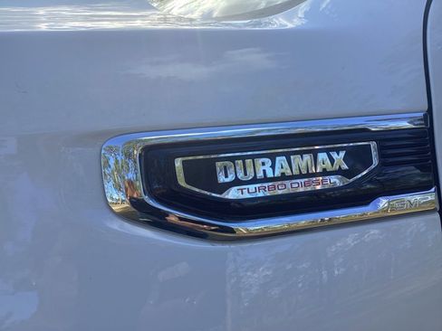 New 2026 GMC Sierra 1500 SLT w/ SLT Premium Plus Package image 9