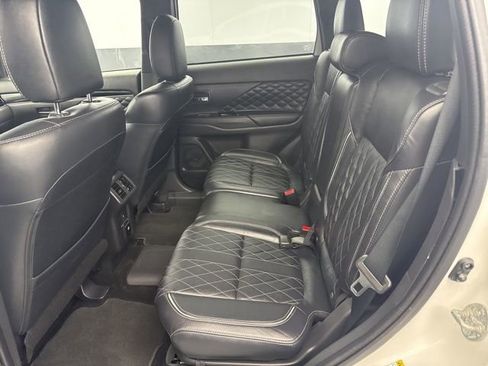 Used 2021 Mitsubishi Outlander GT image 17