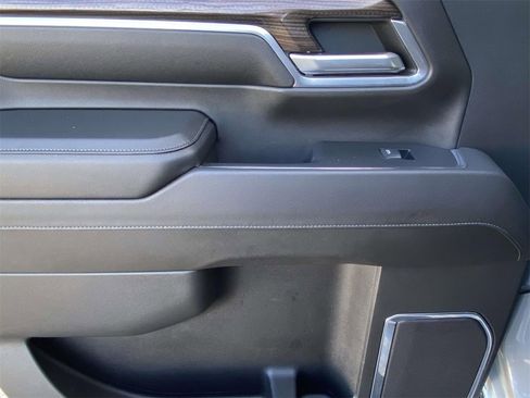 Used 2024 Chevrolet Silverado 2500 LT w/ Z71 Sport Edition image 13