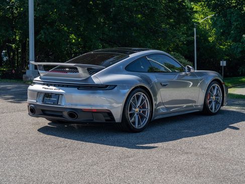 Certified 2024 Porsche 911 Carrera GTS RWD image 7