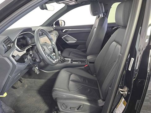 Used 2023 Audi Q3 2.0T Premium Plus w/ Premium Plus Package AWD/4WD image 7