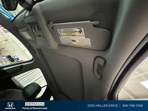 Used 2020 Chevrolet Equinox Premier FWD image 27