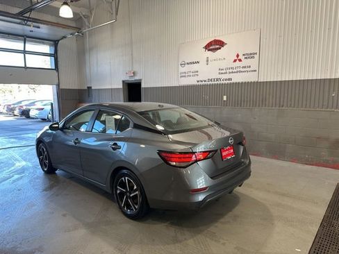 Certified 2024 Nissan Sentra SV image 5