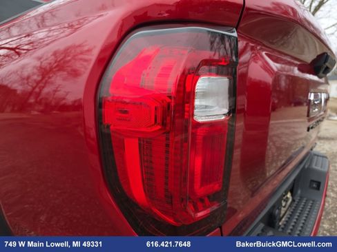 Used 2025 GMC Canyon AT4 w/ Nightfall Edition image 33