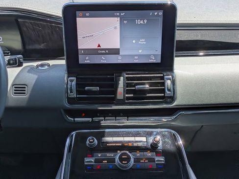 Used 2020 Lincoln Navigator L Reserve w/ Cargo Convenience Package image 12