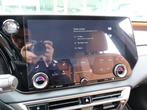Used 2025 Lexus RX 350 Premium Plus w/ Accessory Package (Z1) FWD image 26