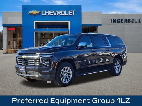 Used 2025 Chevrolet Suburban Premier image 4
