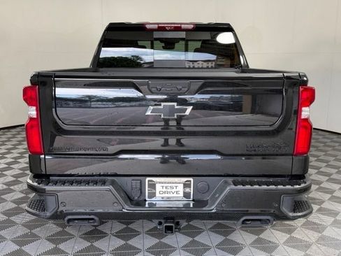Used 2026 Chevrolet Silverado 1500 High Country w/ Midnight Edition AWD/4WD image 7